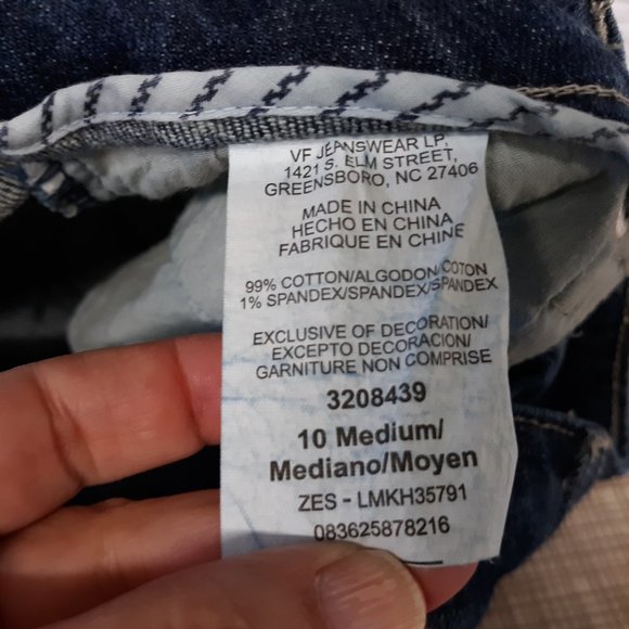 LEE Women's Capri Jeans Size 10 Just Below the Waist Medium Wash Blue Denim - Picture 15 of 15